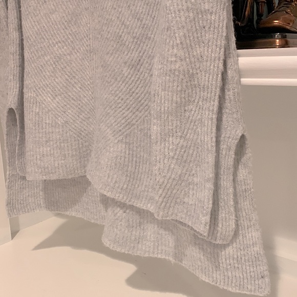 Gray Sweater #181 - Picture 10 of 13